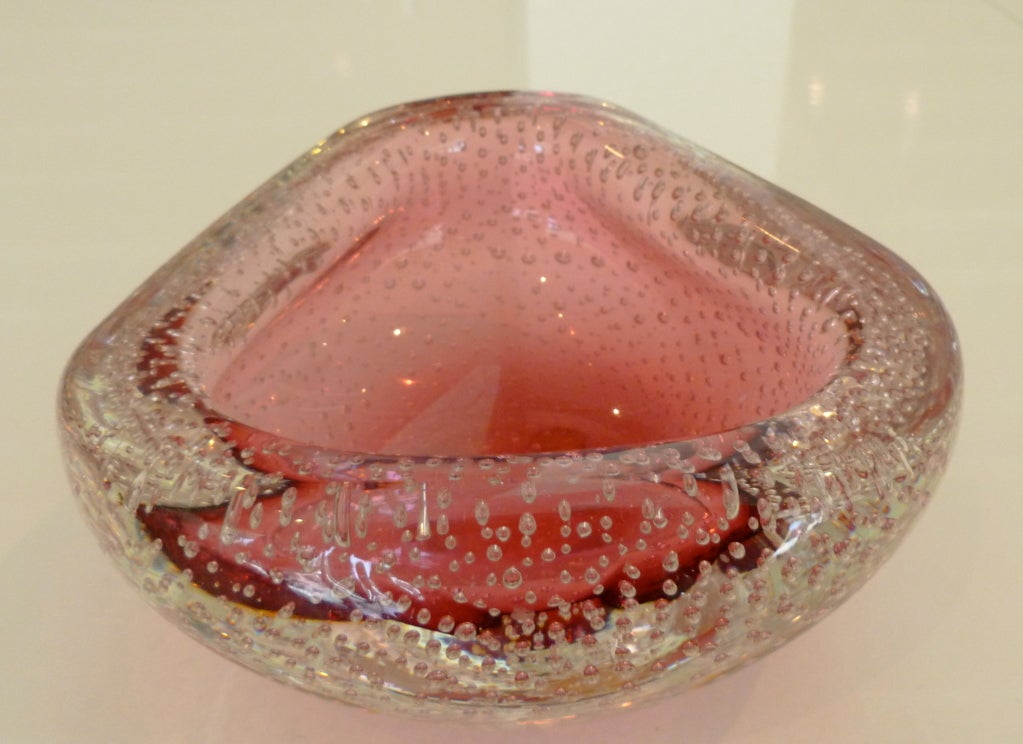 Glass Luscious Seguso Italian Cranberry Pulegoso Murano Bowl