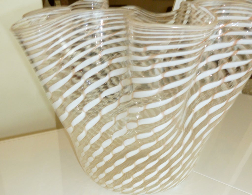 Exceptional Italian Murano Barovier et Toso Ribbon Glass Vase In Excellent Condition In North Miami, FL