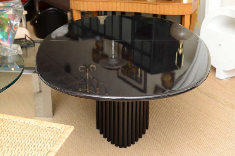 fluted dining table