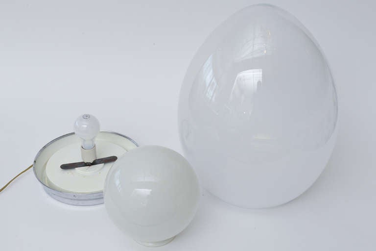 Sensual Italian Murano Glass and Chrome Table Lamp  3