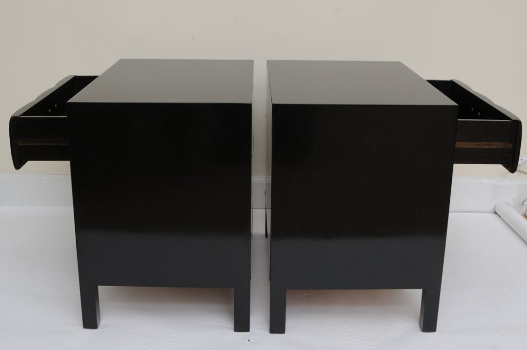 American Pair of Midcentury Modern Signed John Widdicomb Nightstands / End Tables