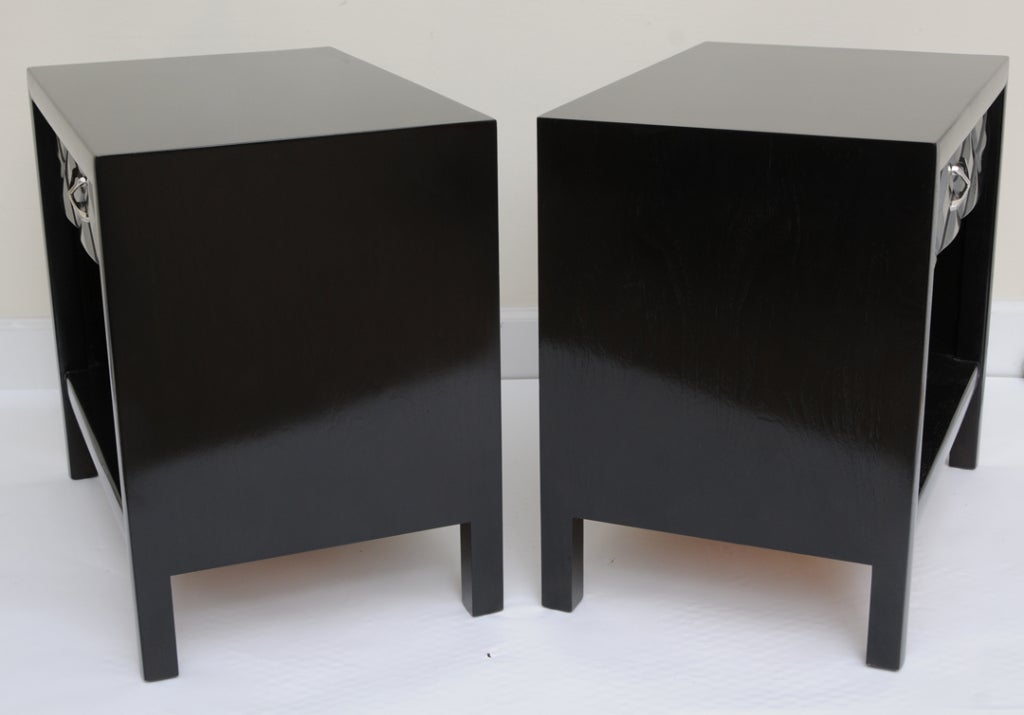 Mid-20th Century Pair of Midcentury Modern Signed John Widdicomb Nightstands / End Tables