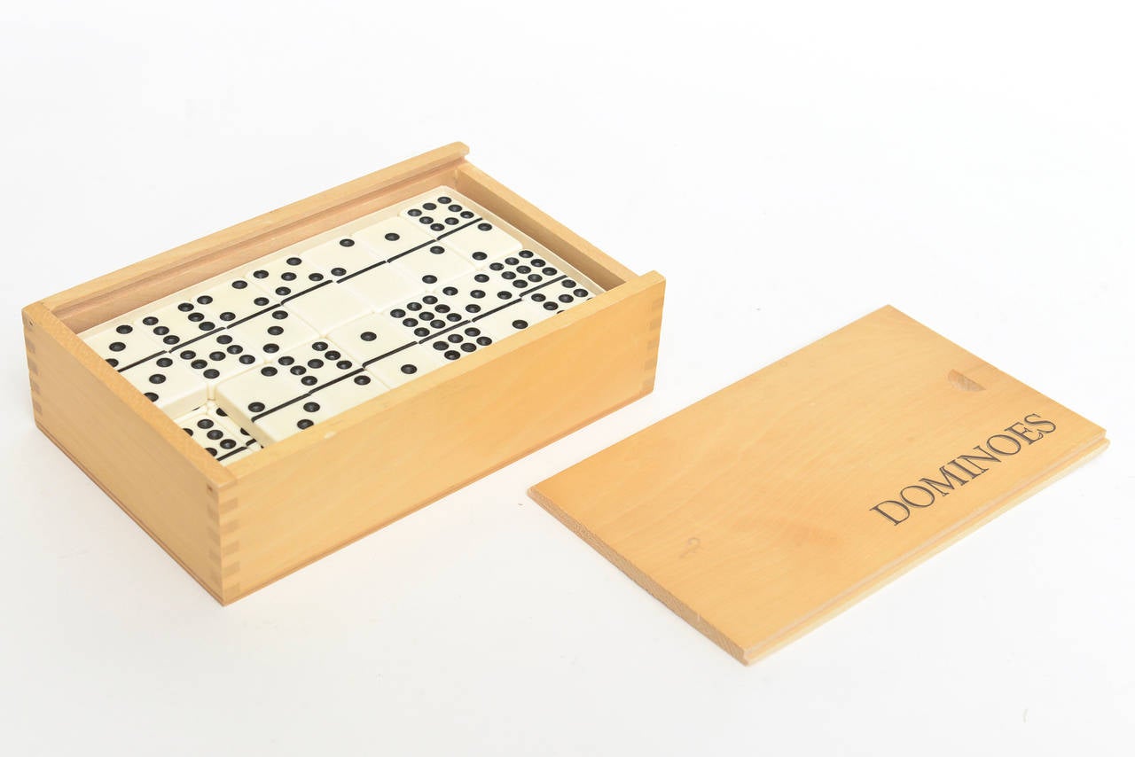 Vintage Bakelite Domino Set in Original Wood Box 1