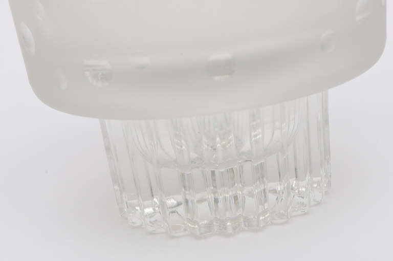 Etched Glass Circular Dotted Vase or Ice Bucket Barware Vintage In Good Condition In North Miami, FL