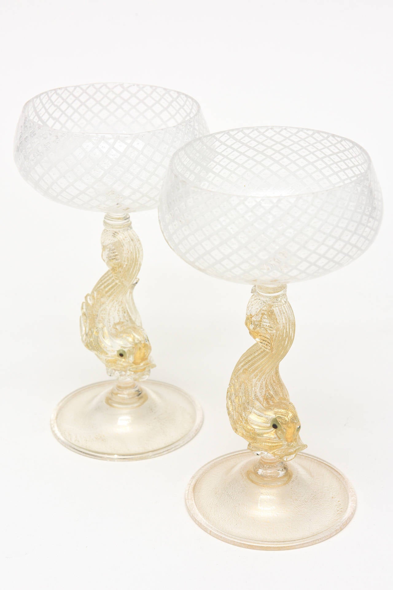 Mid-Century Modern Pair of Italian Venetian Murano Glass Salviati Champagne Goblets