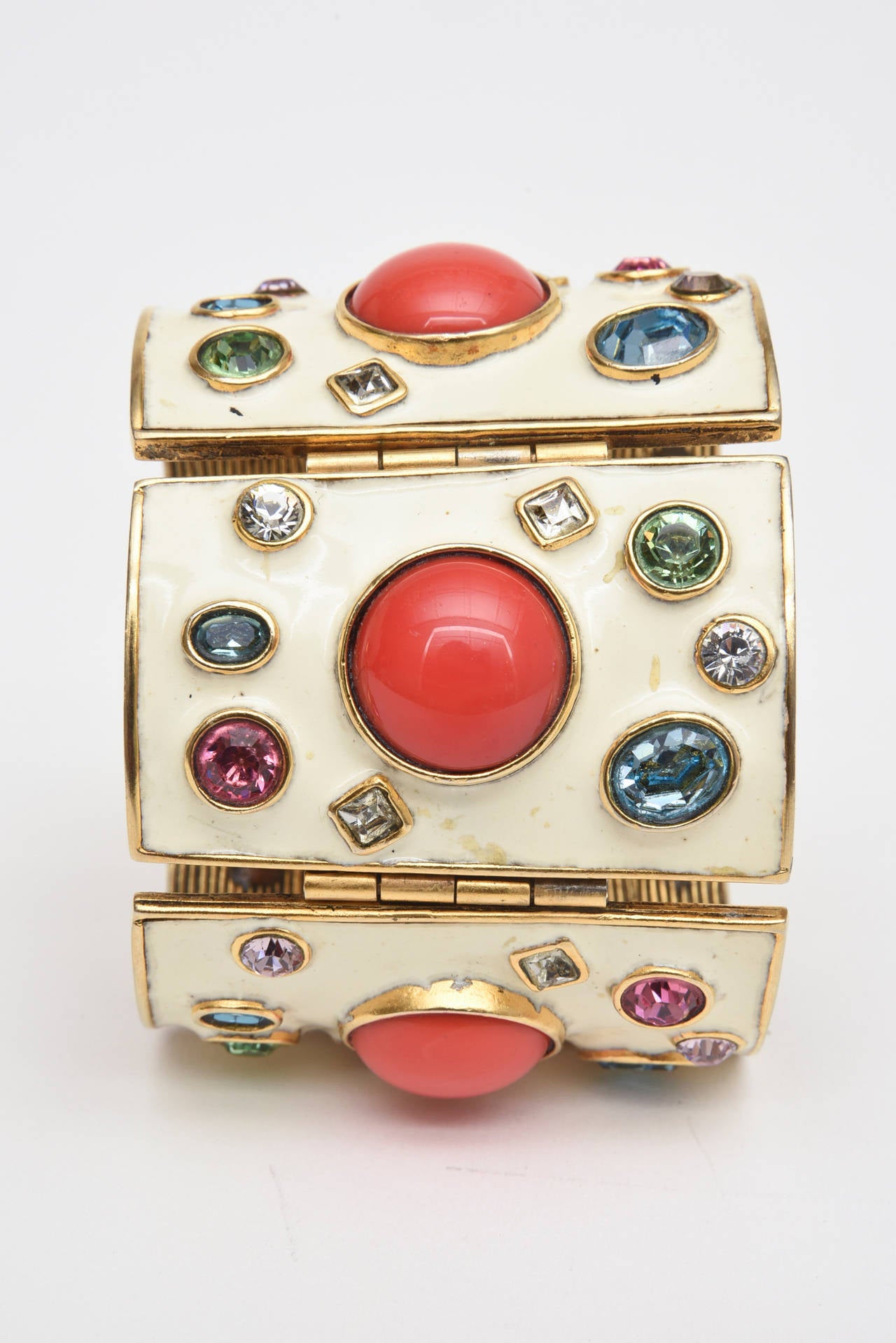 This early KJL attractive enameled & rhinestone cuff makes a colorful statement on one's wrist. 