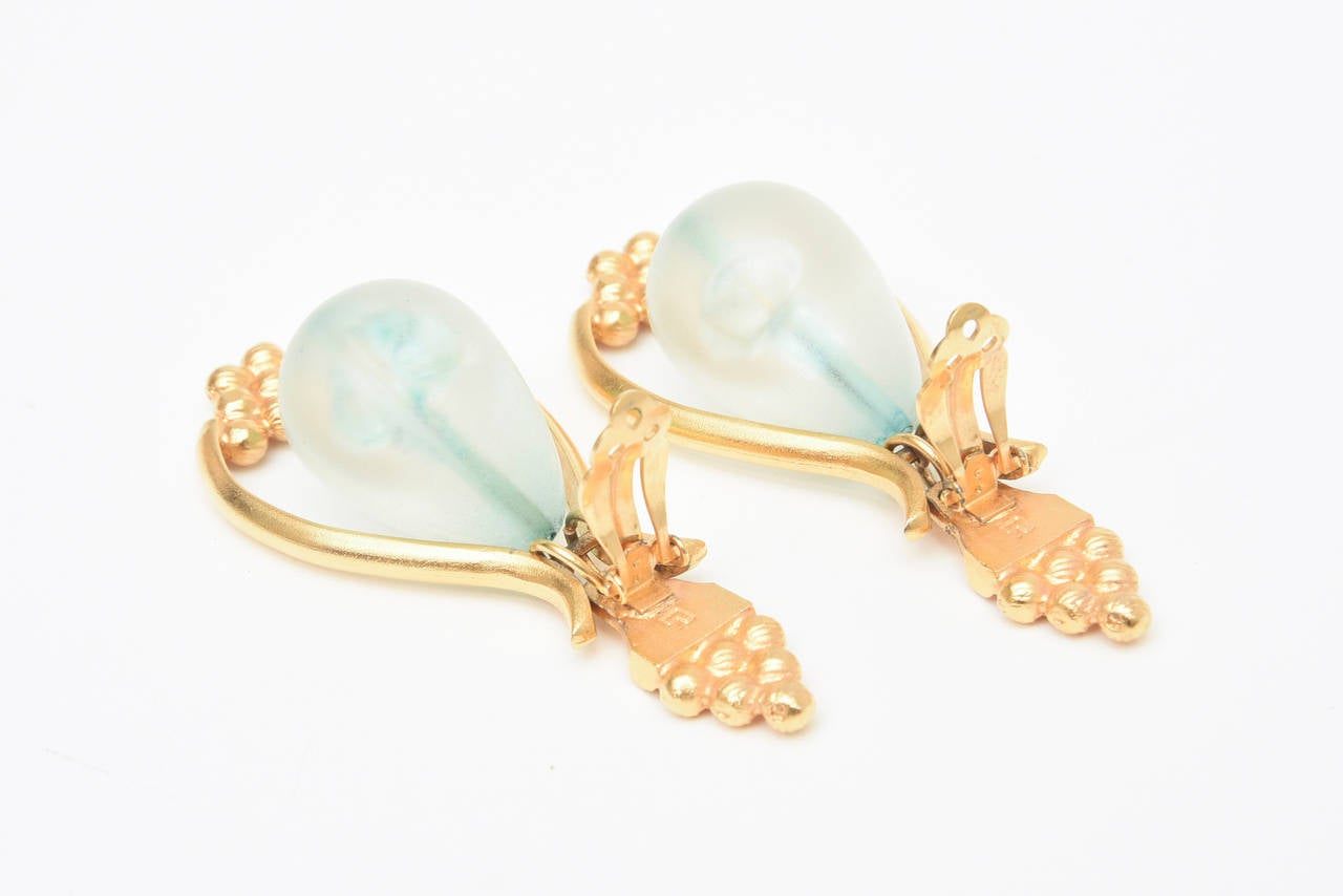 Women's  Gold Plated And Blue Turquoise Resin Drop Dangle Clip On Earrings 80's For Sale