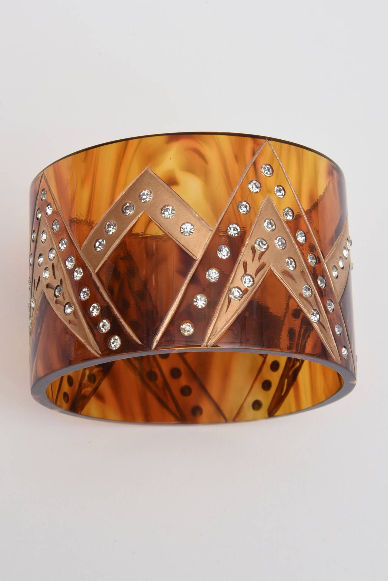 French Tortoise Resin and Rhinestone Cuff Bracelet For Sale 2