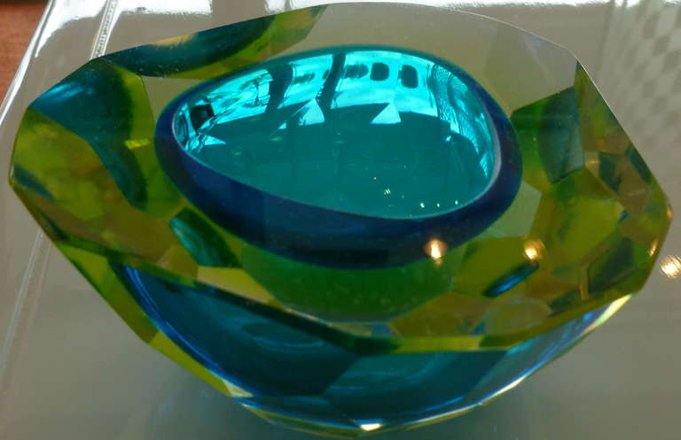 Late 20th Century Stunning and Rare Italian Murano Faceted Sommerso Geode Glass Bowl