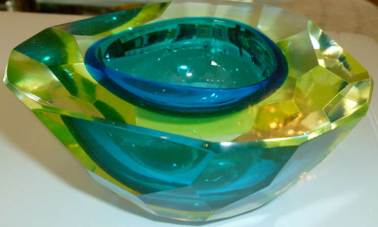 Stunning and Rare Italian Murano Faceted Sommerso Geode Glass Bowl 2