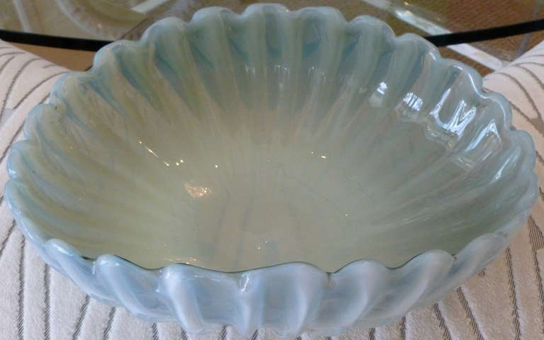 Stunning Italian Murano Barbini Opalescent Glass Monumental Bowl/ SAT. SALE In Excellent Condition In North Miami, FL