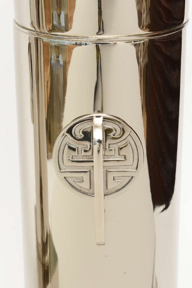 James Mont-Stil Modernistische Nickel-Silber-Lampen, Paar im Angebot 1