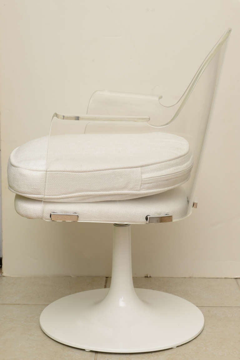 Lucite/Chrome Vladimir Kagan Swivel Desk/Vanity Chair In Excellent Condition In North Miami, FL