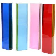 Collection de 4 colonnes de tour de sculpture en lucite par Vasa Mihich