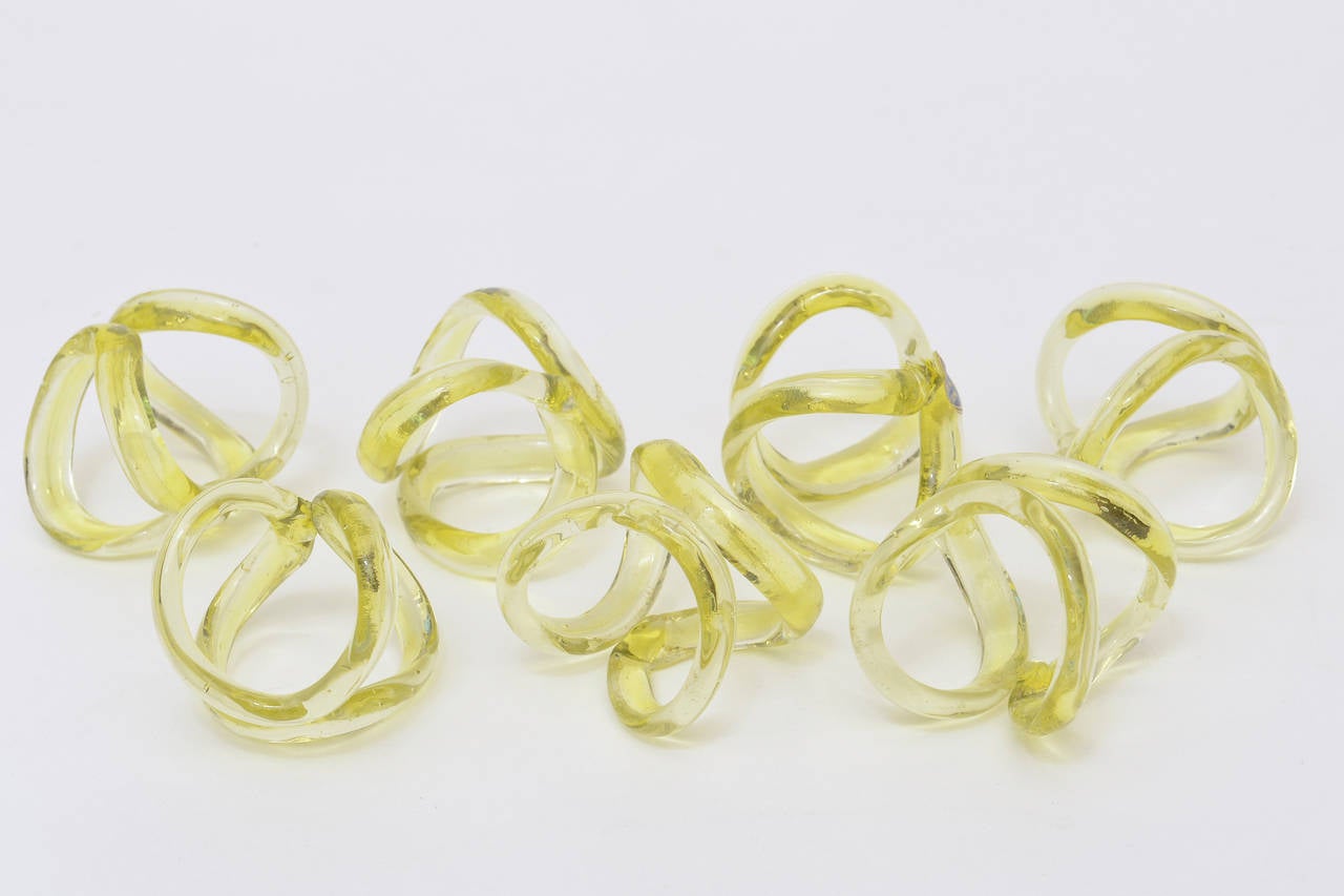 Set of 7 Chartreuse Italian Murano Glass Napkin Rings 2