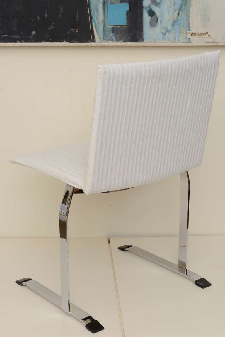 Saporiti Stainless Steel and White Upholstered Dining Chairs Italian Vintage S/4 In Good Condition In North Miami, FL