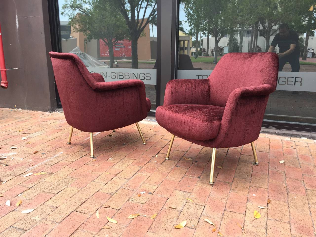 Exceptional Vintage Pair of Italian Chairs In Good Condition For Sale In East Hampton, NY