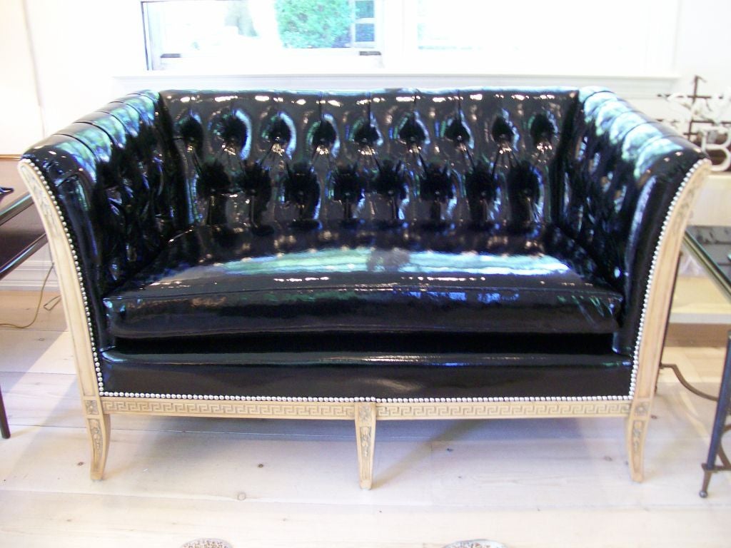 Pair of Louis XVI style Settees In Excellent Condition In Miami, FL