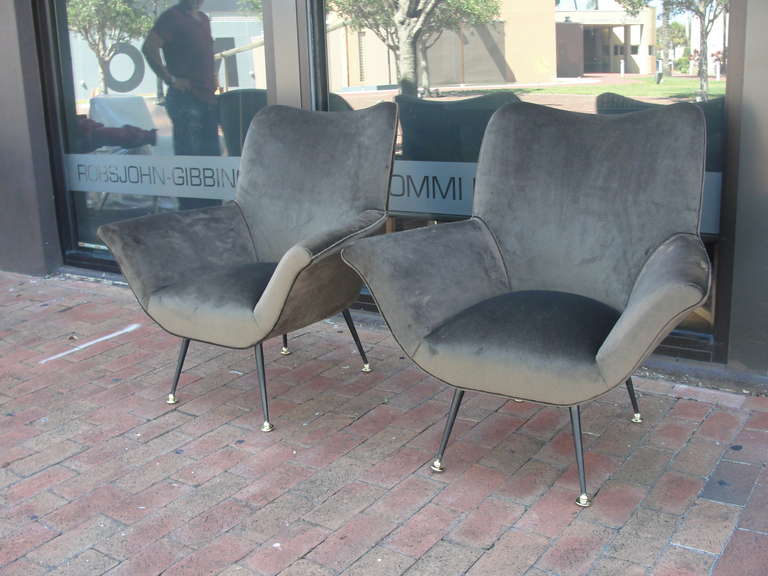 Mid-20th Century Pair of Italian Open-Arm Chairs For Sale