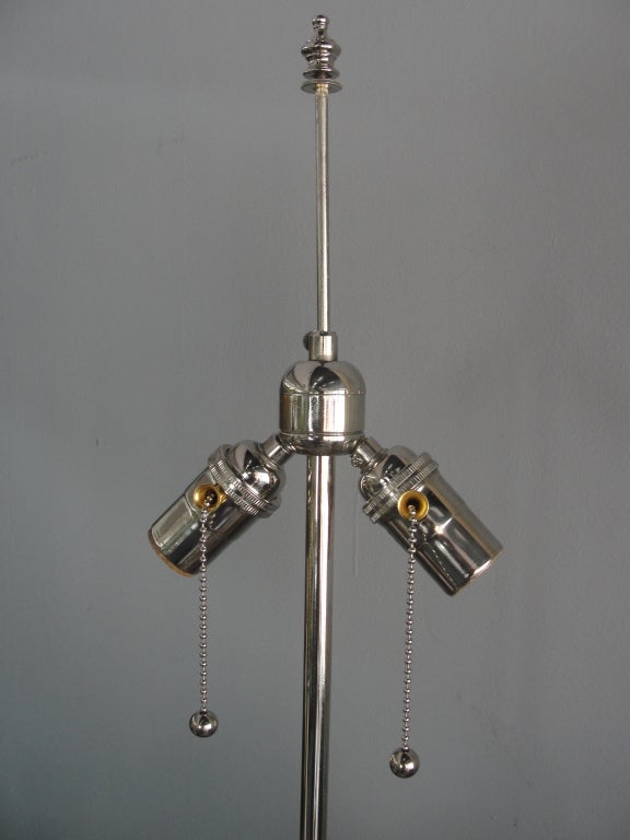 Milieu du XXe siècle Lampe de bureau surdimensionnée en céramique en forme de coquille d'escargot en vente