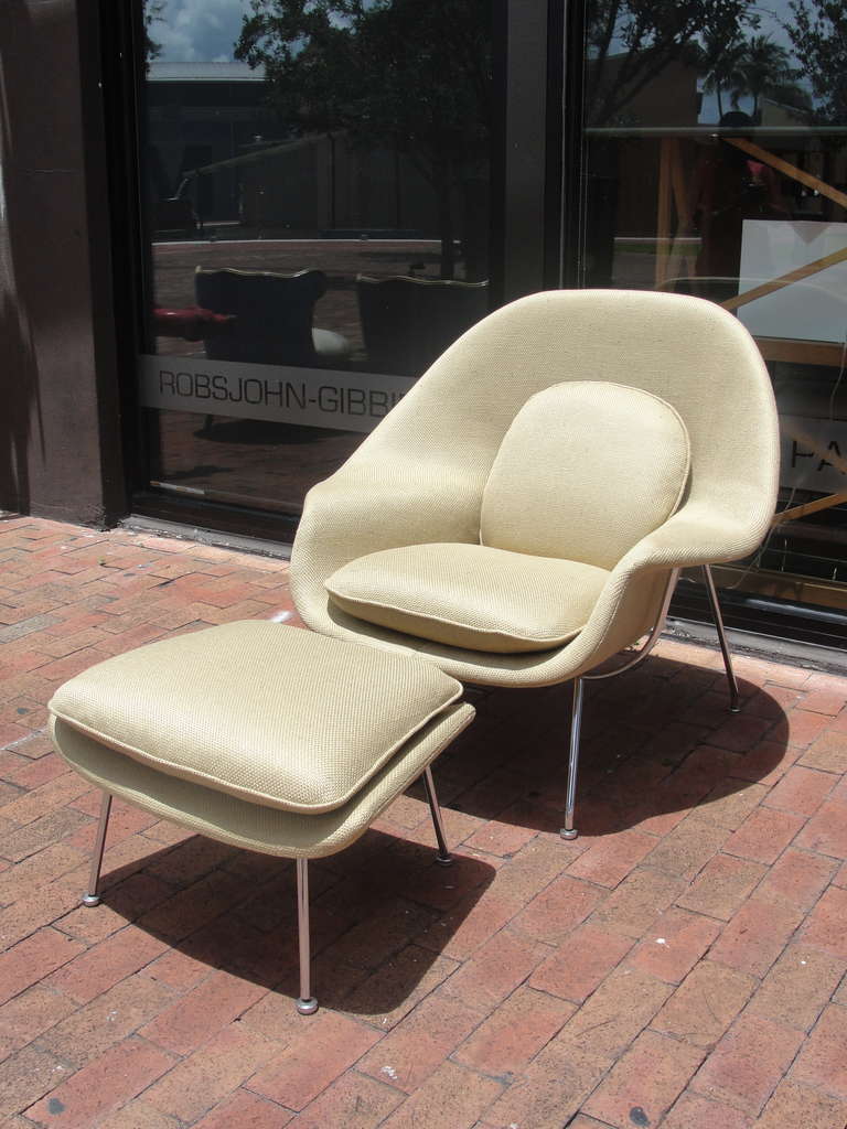 American Saarinen Womb Chair and Ottoman by Knoll