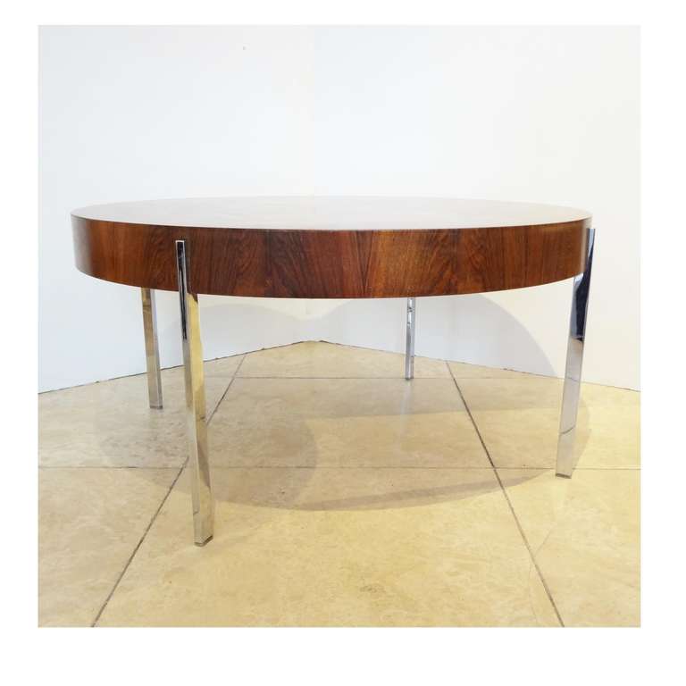 French Modernist Round Cocktail Table in Walnut and Chrome For Sale