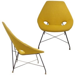 A Pair of Mid Century Modernist Lounge Chairs by Augusto Bozzi for Saporiti