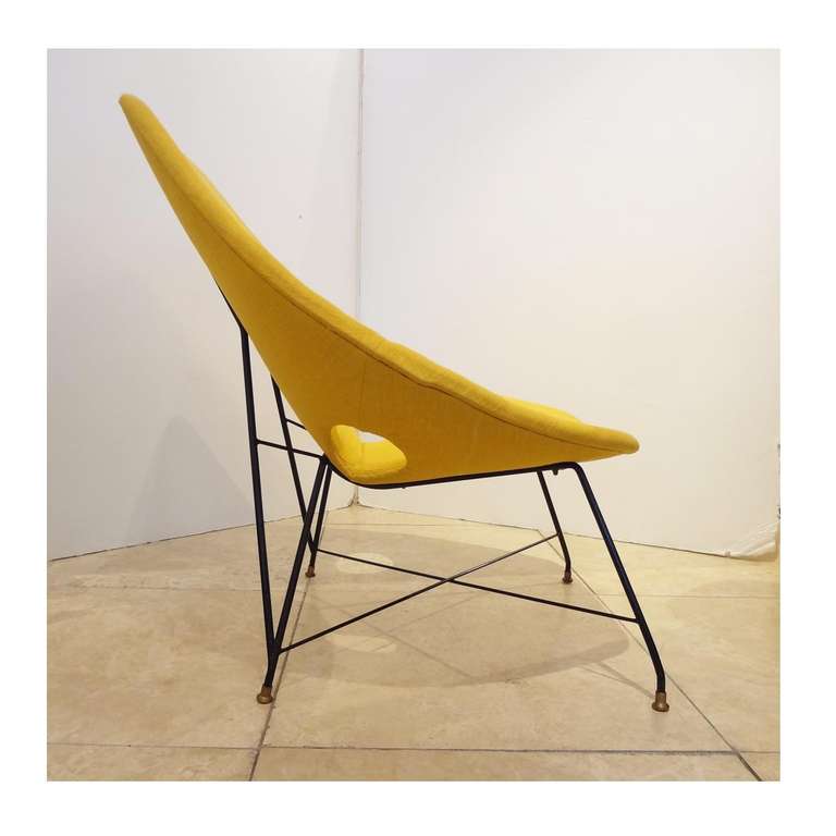 Mid-Century Modern A Pair of Mid Century Modernist Lounge Chairs by Augusto Bozzi for Saporiti