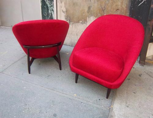 A Pair of Mid Century Club Chairs by Theo Ruth for Artiforte In Excellent Condition In New York, NY