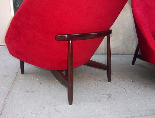 Mid-20th Century A Pair of Mid Century Club Chairs by Theo Ruth for Artiforte