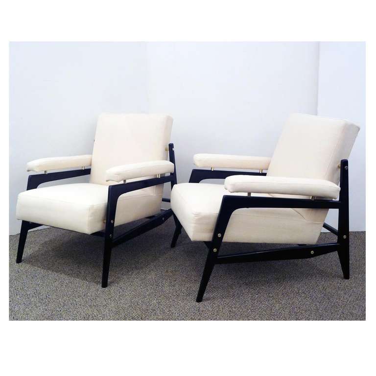 Mid-Century Modern Pair of Mid-Century Club Chairs in Black Lacquer in the Style of Raphael