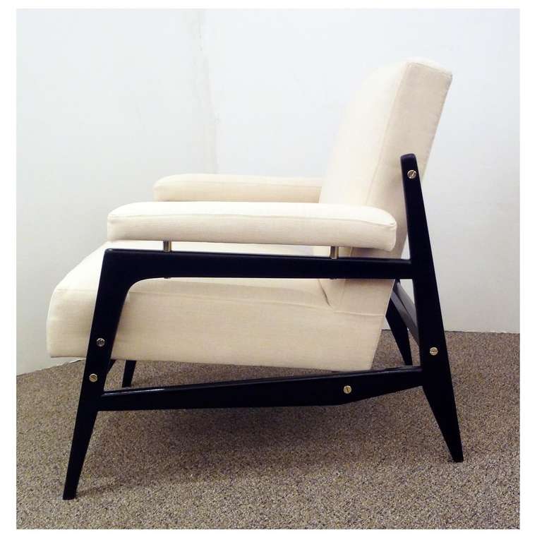 French Pair of Mid-Century Club Chairs in Black Lacquer in the Style of Raphael