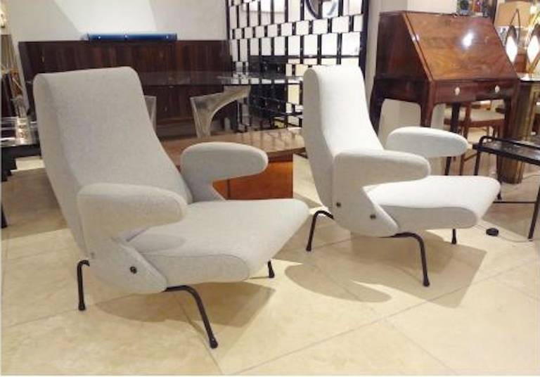 Mid-Century Modern Pair of Mid-Century Delfino Club Chairs by Erberto Carboni