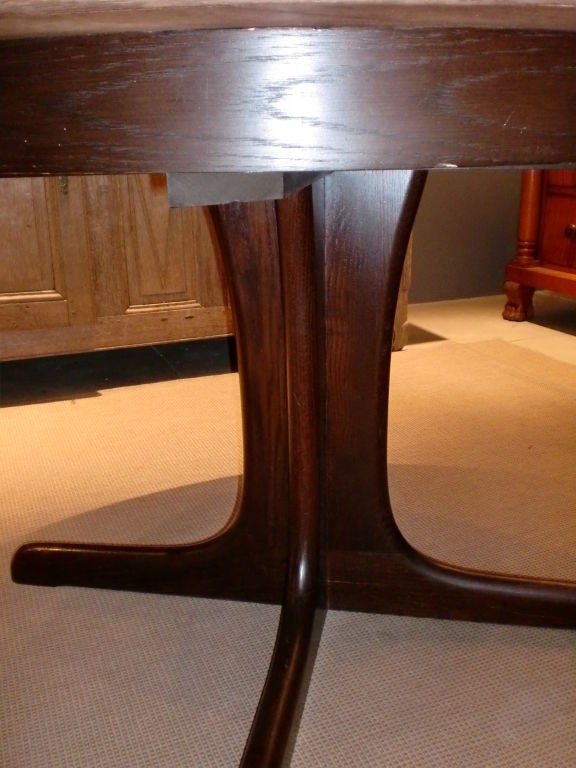 Round Dining Table with Hidden Leaf