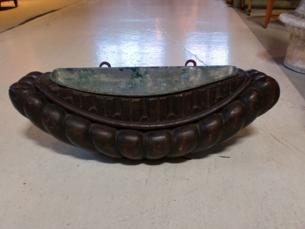 French Scalloped Planter