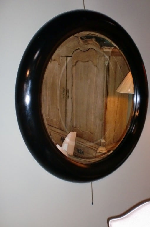 Springer Style Round Black Mirror