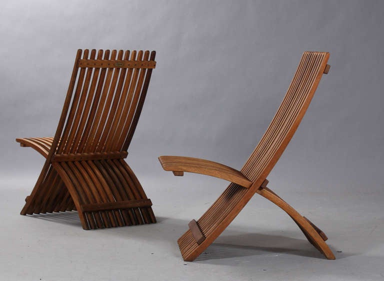 Mid-Century Modern Pair of Danish Folding Mahogany Garden Chairs