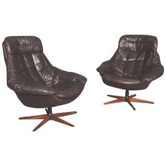 Pair of Danish 1960s Brown Leather Swivel Chairs by H.W. Klein