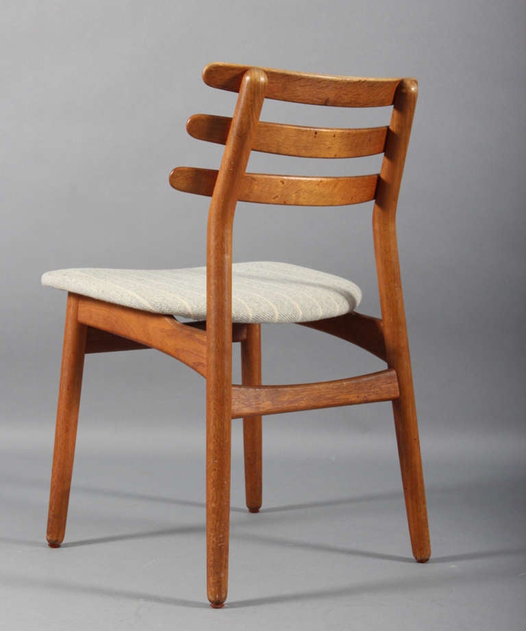Mid-Century Modern Set of Eight Oak Dining Chairs by Danish Designer Poul Volther