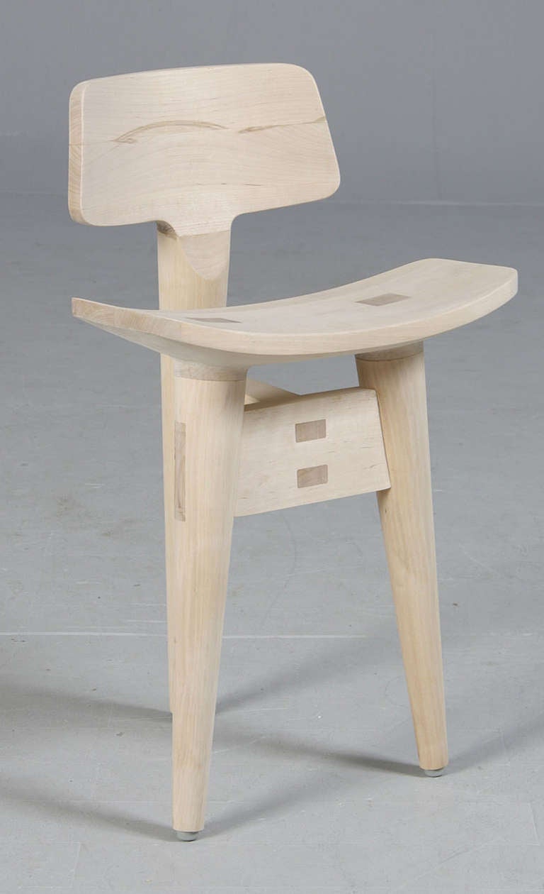 sculpture stool