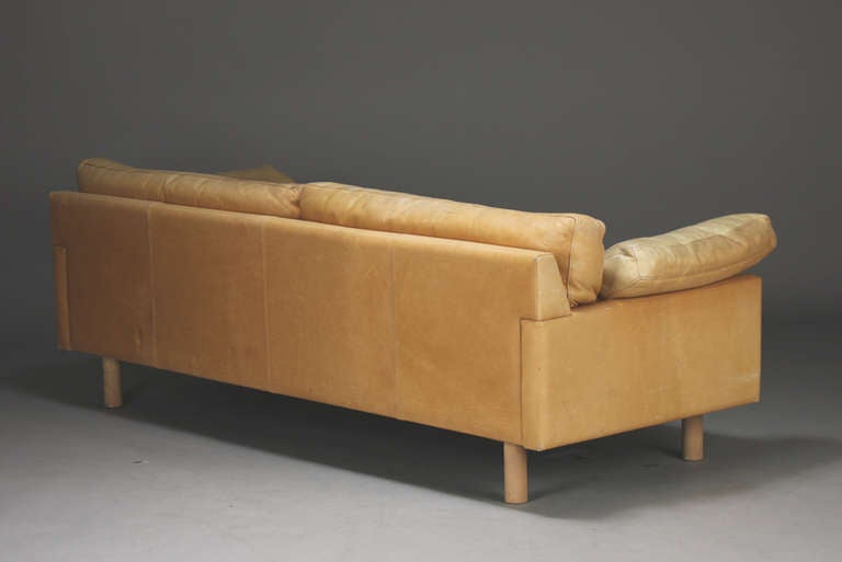 Two Seater Leather Upholstered Sofa by Danish Furniture Manufacturer Soren Lund In Good Condition In Hudson, NY