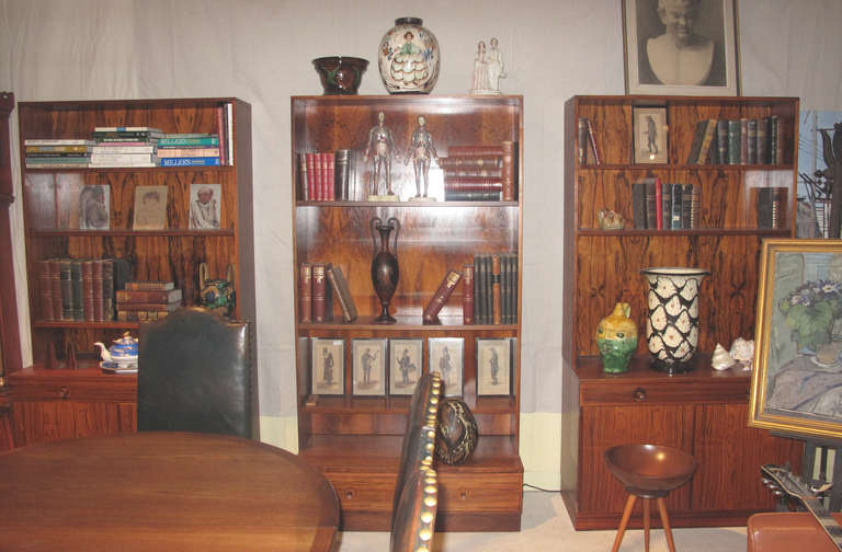 Three-Part Rosewood Bookcase by Bertil Fridhagen For Sale 1