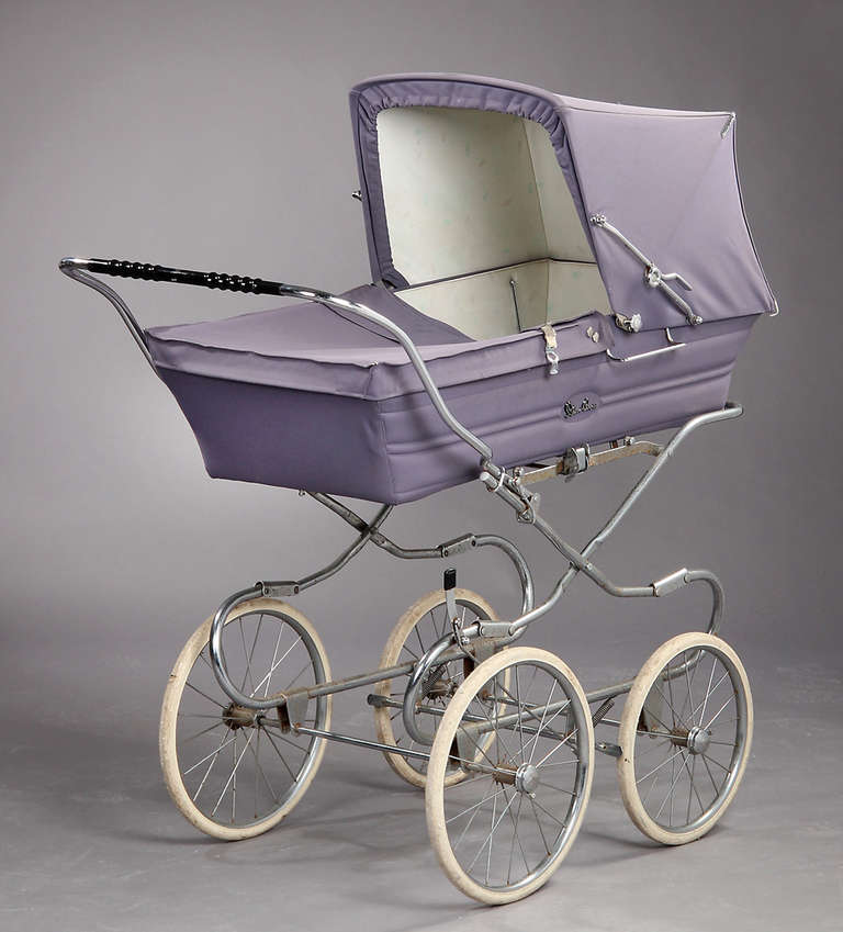 Vintage 1950s Pram, would be a good prop for a children's store, ect.