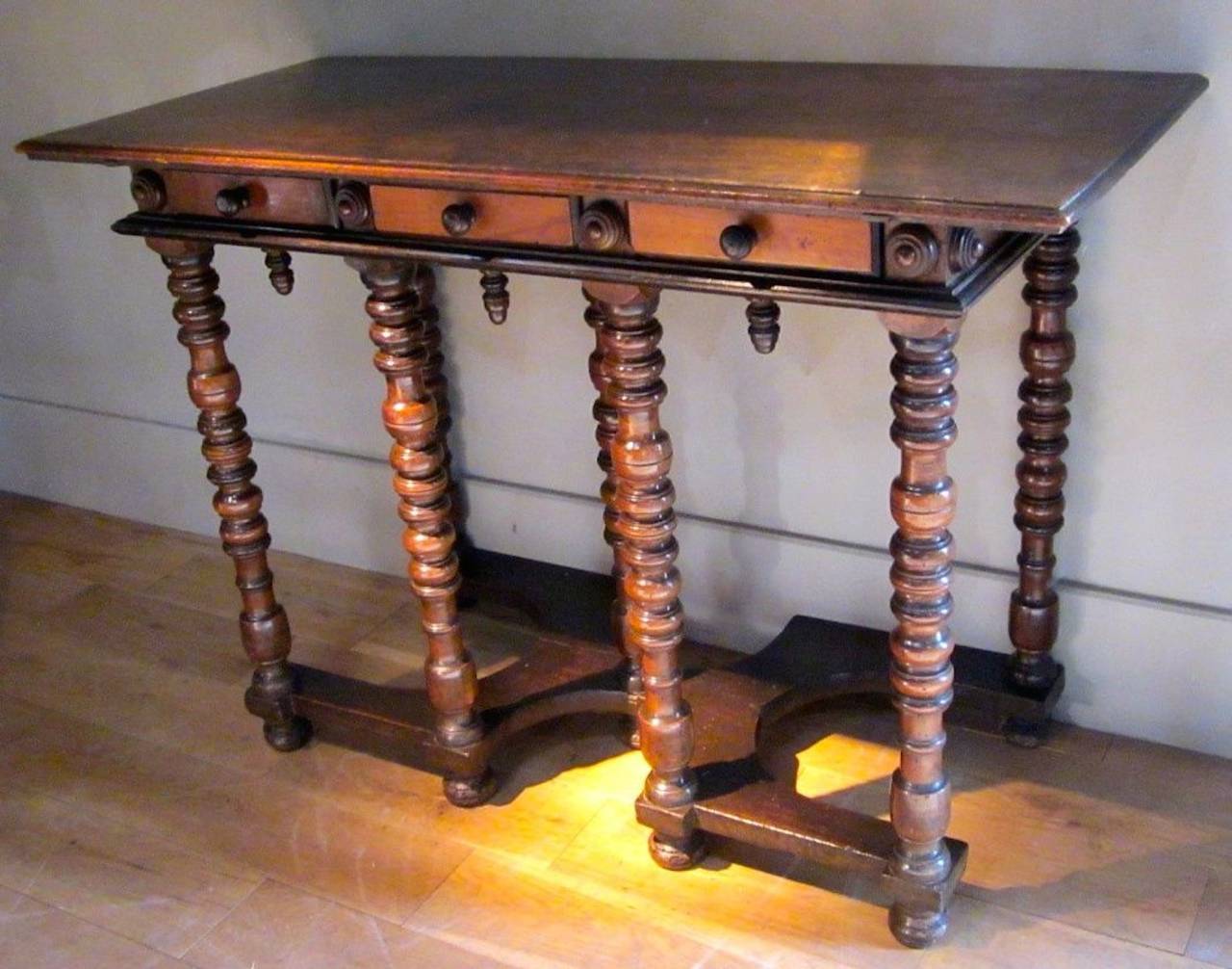 17th Century Italian Console Table In Excellent Condition In New York, NY