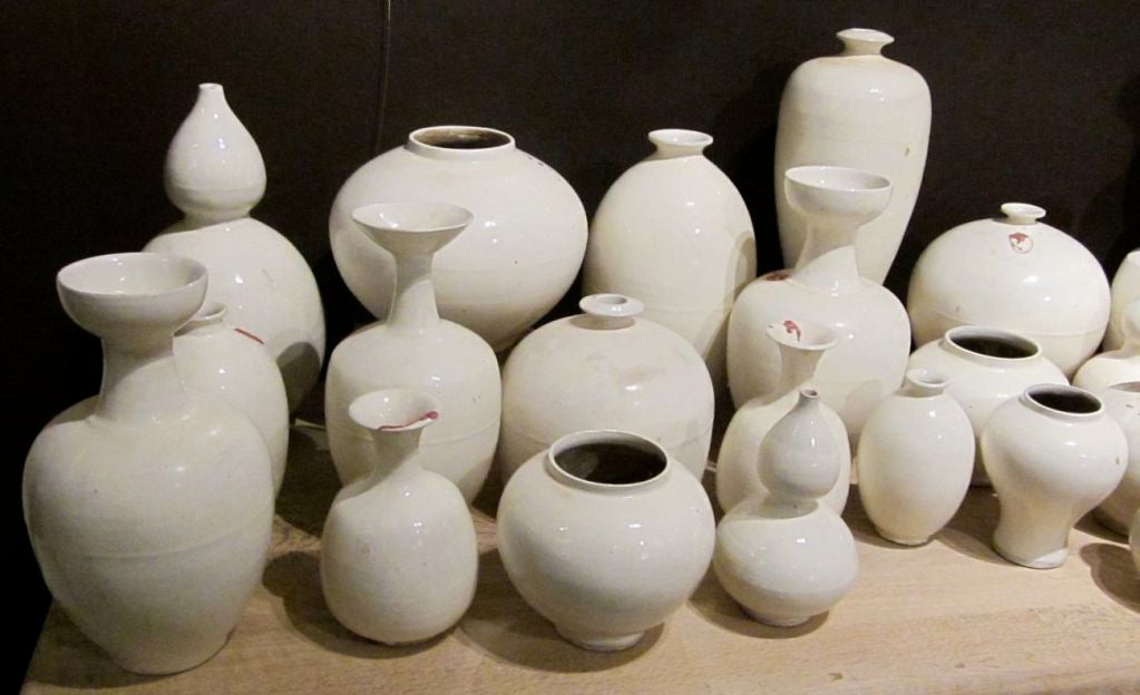 Handmade contemporary Chinese cream vases in small , medium, large, and extra large sizes.
Great collection for many decorative end uses.
Beautiful milk white/cream color in simple shapes.
Assortment constantly changing, and can offer selection