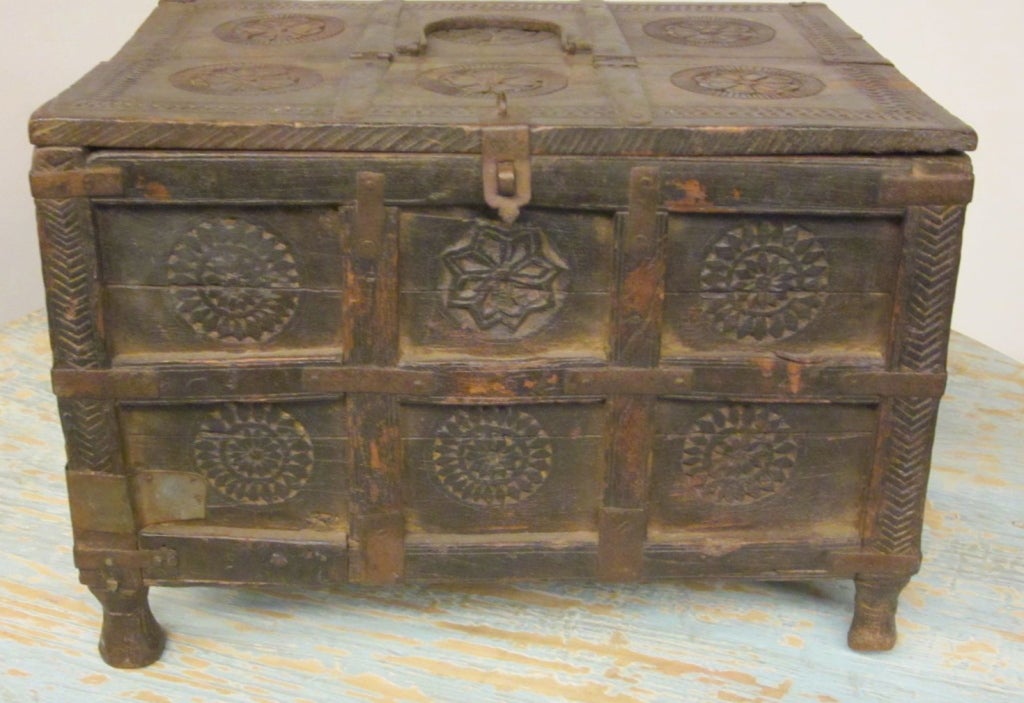 19th Century Indian Wood and Metal Box In Excellent Condition In New York, NY