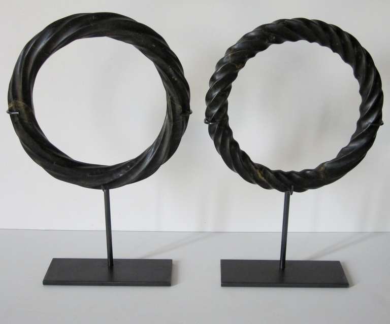 Chinese Black Marble Twisted Rings on Stands