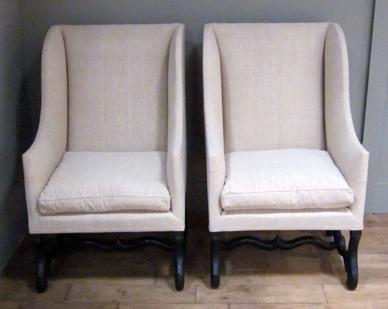 18th Century and Earlier French Pair of Os D' Mouton Club Chairs, circa 1720