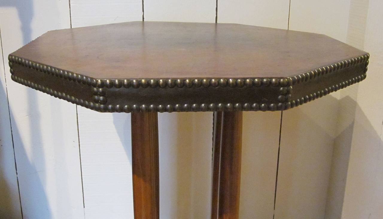 Leather-Top Brown Octagonal Side/End Table, England, 1920s In Excellent Condition In New York, NY