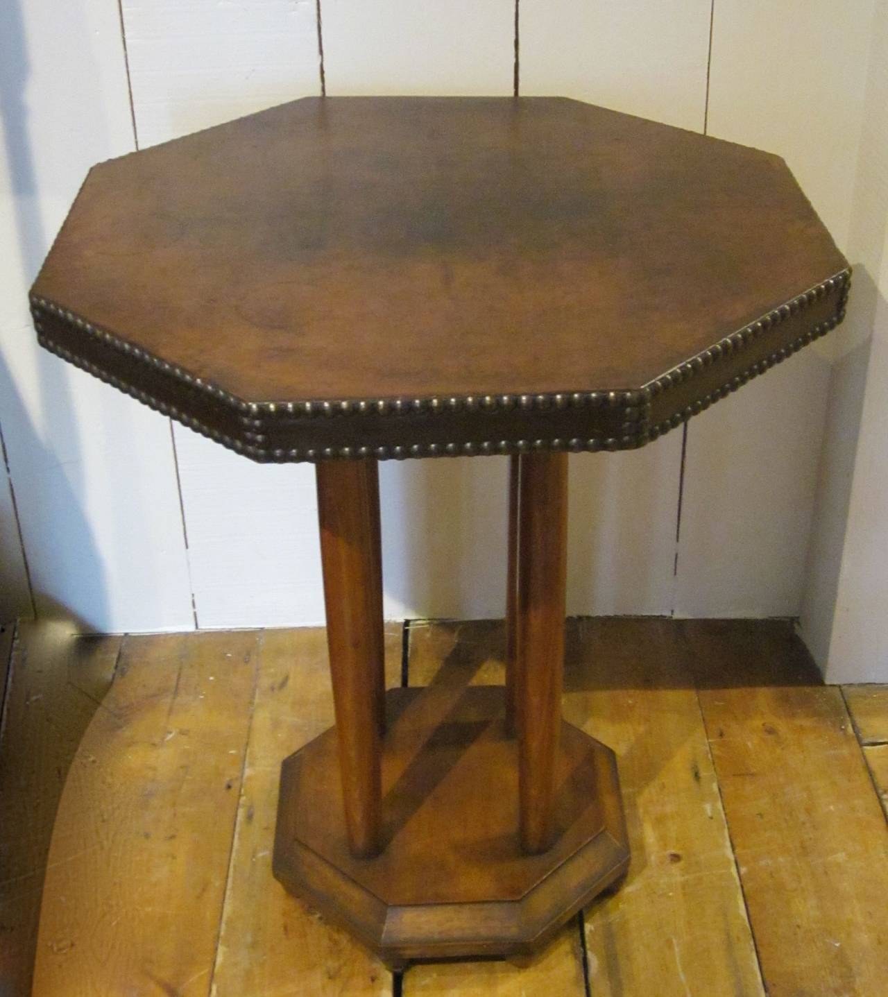 Early 20th Century Leather-Top Brown Octagonal Side/End Table, England, 1920s